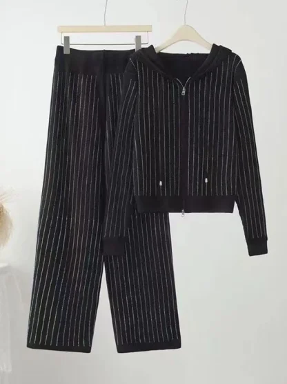 Knitted Women's Sweatsuit with Zip Up Hoodie - Image 5