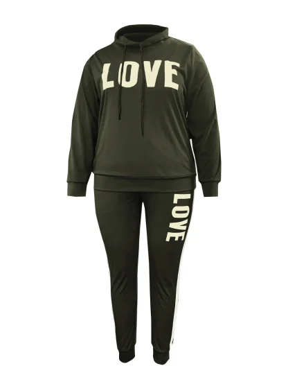 Plus Size Sweatsuit with Love Print - Image 6