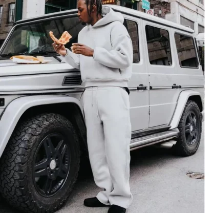 Loose Fit Sweatsuits with Plain Color Design - Image 3