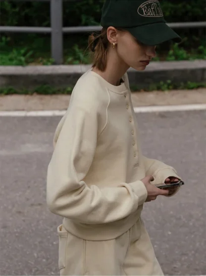 Elegant Women's Sweatsuit with Front Button - Image 3