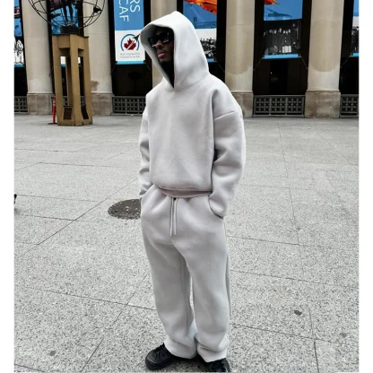 Loose Fit Sweatsuits with Plain Color Design - Image 4