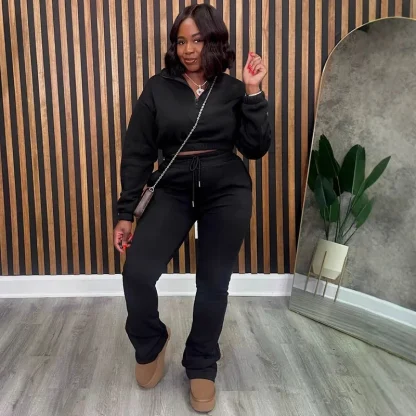 Comfortable Sweatsuit with Cropped Top - Image 4